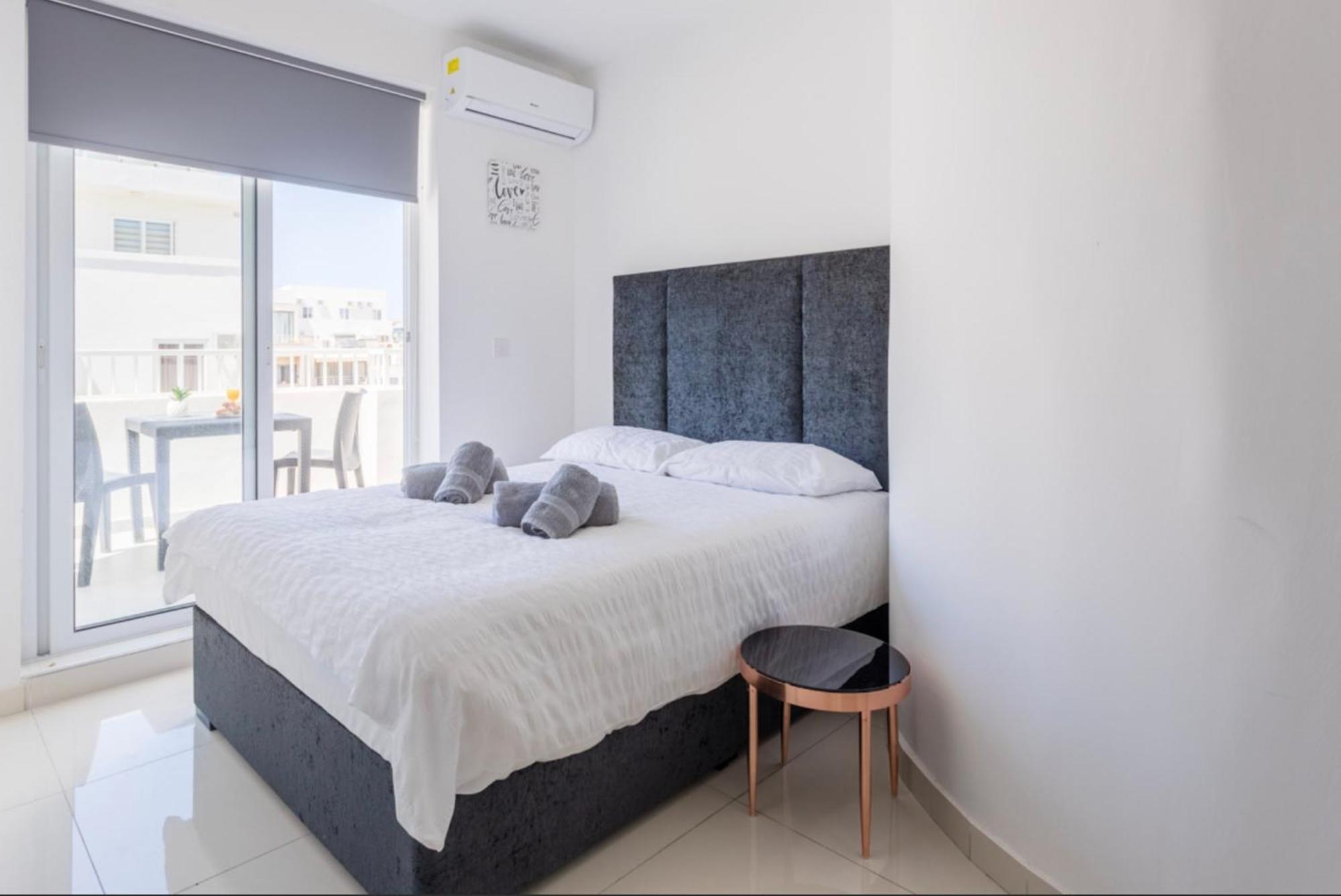 Saint Julian - Lovely Apartment With Terrace - Cityapartmentstay Saint Julian's 외부 사진