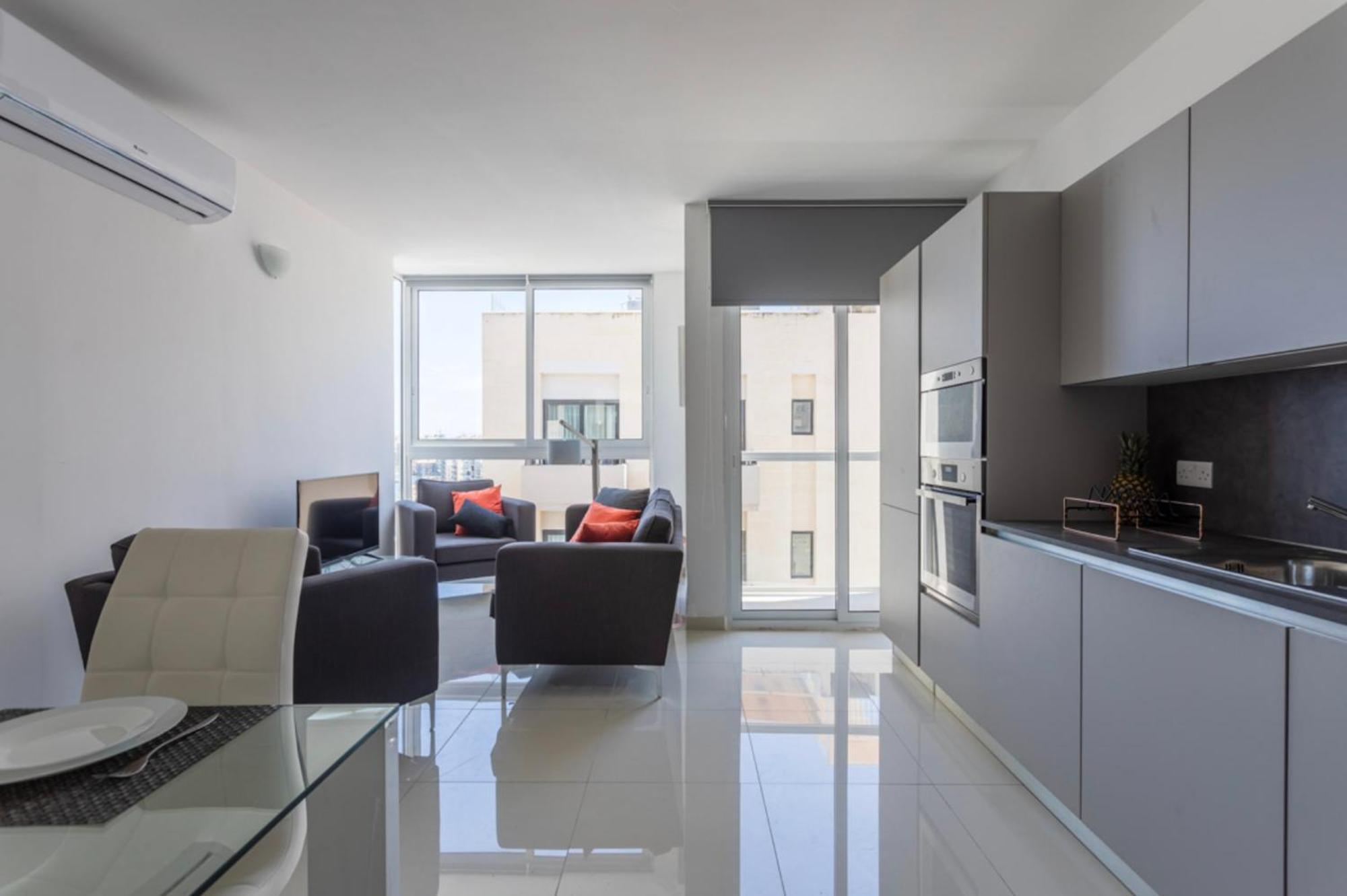 Saint Julian - Lovely Apartment With Terrace - Cityapartmentstay Saint Julian's 외부 사진