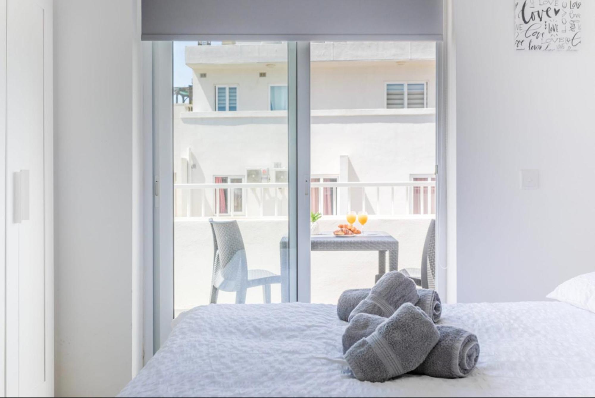 Saint Julian - Lovely Apartment With Terrace - Cityapartmentstay Saint Julian's 외부 사진